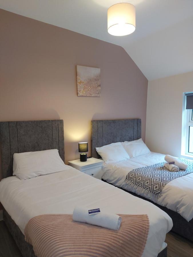 4 Eyre Square Lane Apartamento Galway Exterior foto
