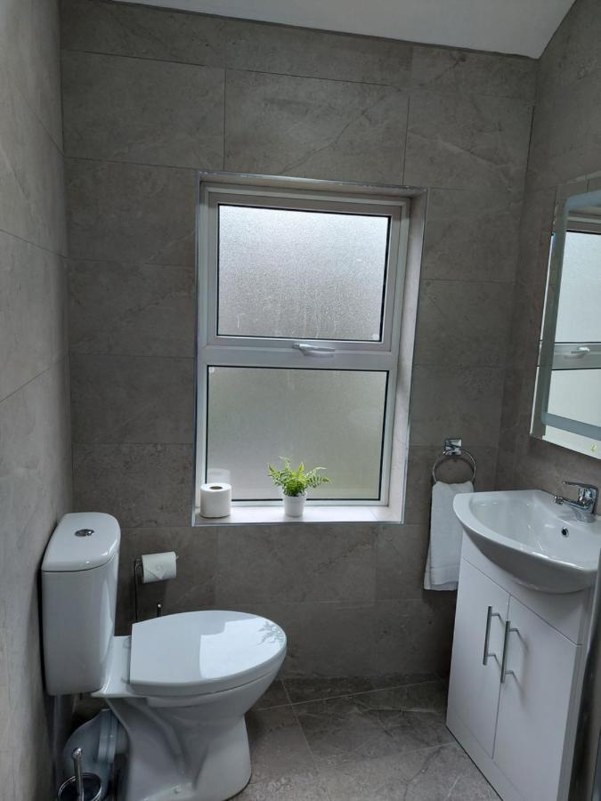 4 Eyre Square Lane Apartamento Galway Exterior foto