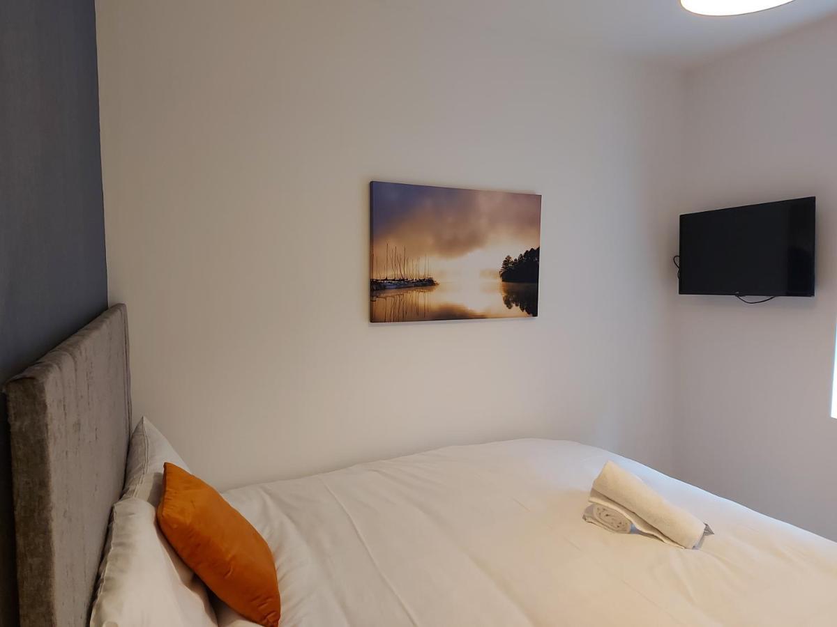 4 Eyre Square Lane Apartamento Galway Exterior foto