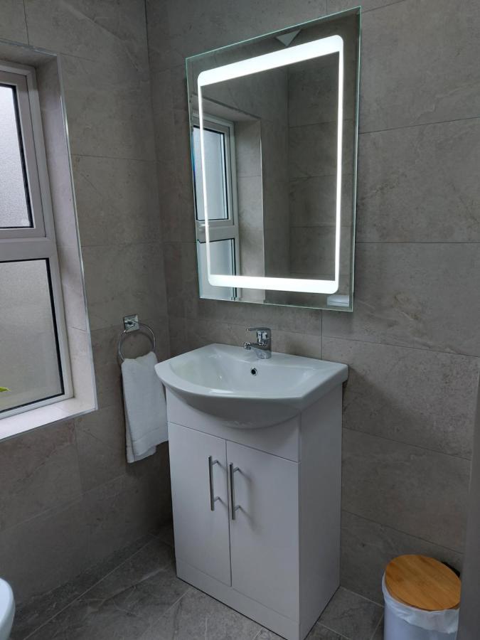 4 Eyre Square Lane Apartamento Galway Exterior foto