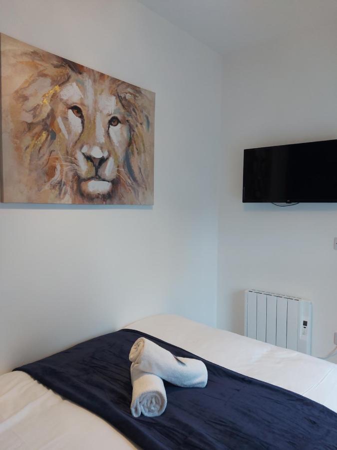 4 Eyre Square Lane Apartamento Galway Exterior foto