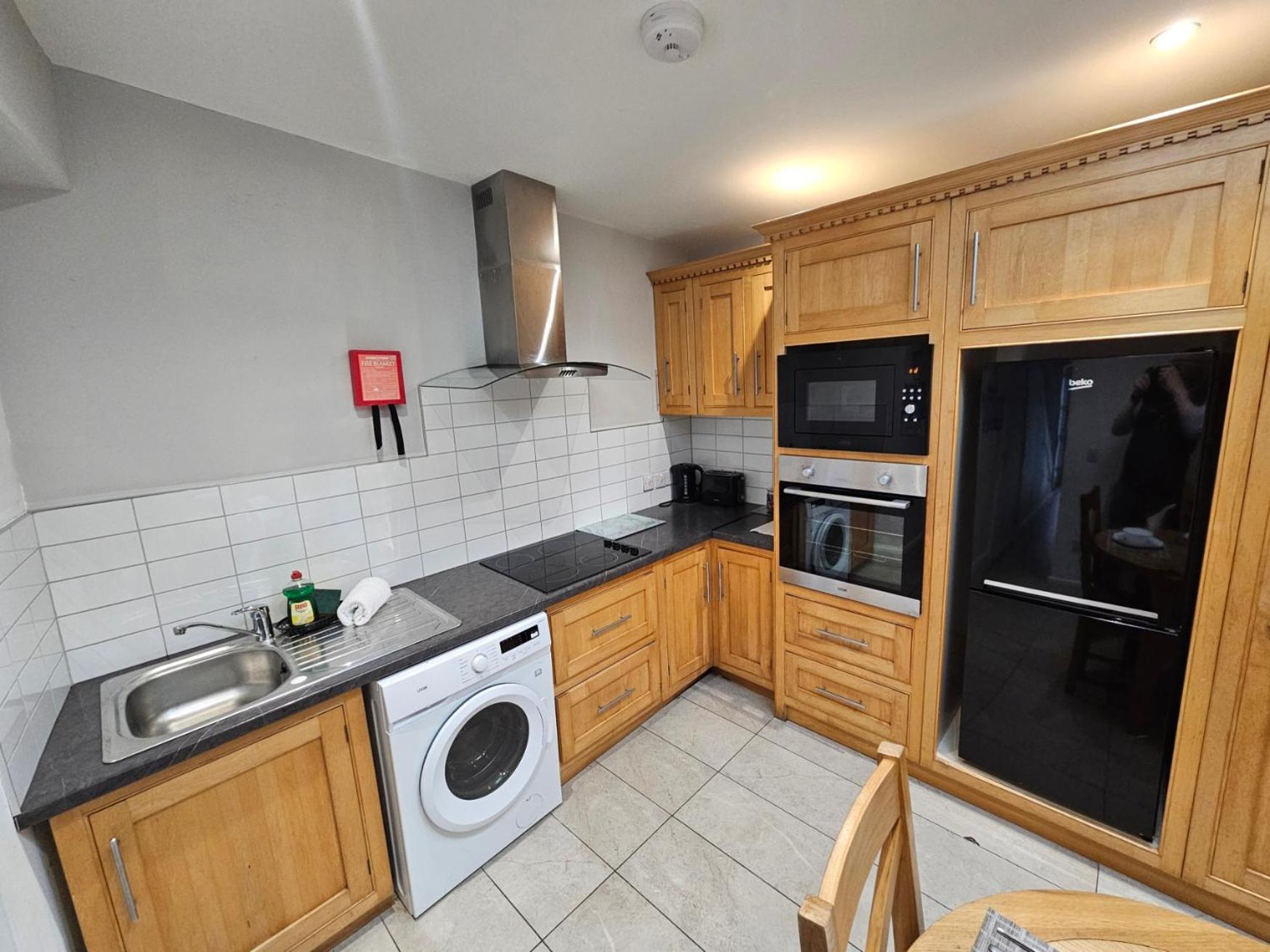 4 Eyre Square Lane Apartamento Galway Exterior foto